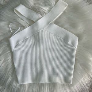 Aritzia Babaton Sculpt Knit Criss Cross Cropped Tank